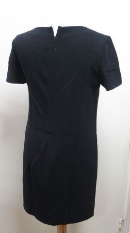 null YSL Variations Robe en laine. Taille 42. TBE.