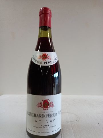 null Bottle of Volnay 1964 Bouchard Père Fils