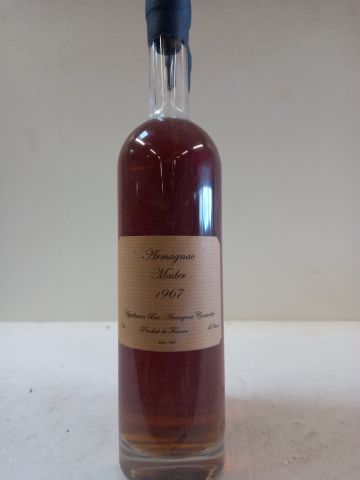 null Bottle Armagnac 40%Mader 1967 70cl
