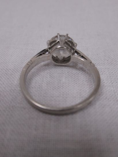 null Ring in platinum, set with a solitaire diamond (about 2 carats, one visible...