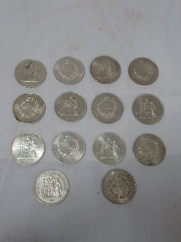 null 14 pièces de 50 francs Hercule en argent. Circa 1970. Poids : 417 g