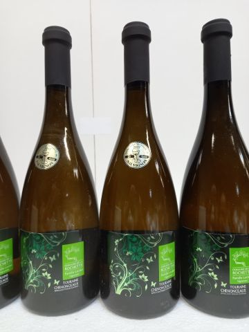 null 12 bouteilles de Touraine Chenonceau bouteille lourde 2015 Domaine de la Rochette...