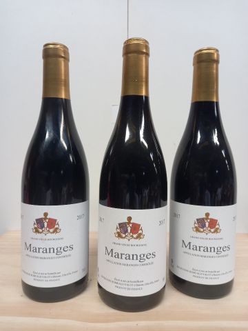null 3 bottles of Bourgogne Maranges 2017 red Romuald Valot