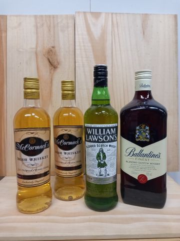 null Lot including : 

1 Whisky 150cl Ballantines Finest Blended Scotch Whisky Vol...