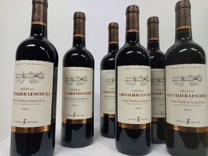 null 6 bouteilles de Saint Emilion Grand Cru 2019 Château Chevalier de Lescours Vignobles...