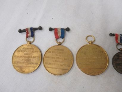 null Lot de 4 médailles en bronze "Souvenir de mon ascension dans le Grand Ballon...