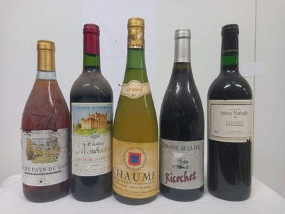 null 5 Vieilles bouteilles dont: (Chaume, Bordeaux, Faugèresetc...) en l'état