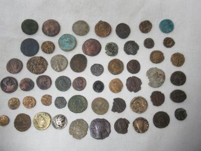 null Lot de 55 pièces antiques (en l'état)