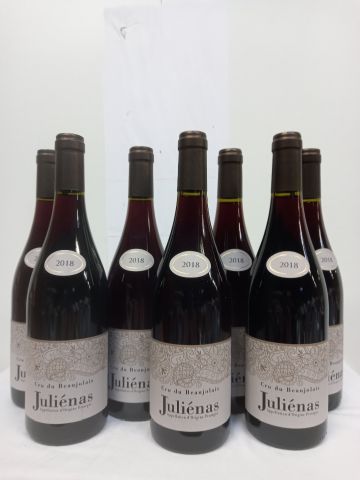 7 bouteilles de Juliénas Cru du Beaujolais...