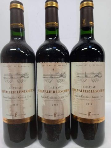 null 3 bouteilles de Saint Emilion Grand Cru 2019 Château Chevalier Lescours 2018...