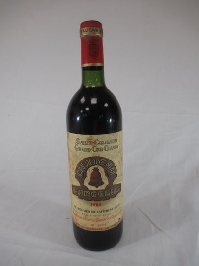 null Bottle of Saint-Emilion Grand Cru Château l'Angelus, 1983 LB