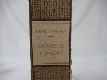 null HENRI LAVEDEN. "Monsieur Vincent". Paris, Société des amis du livre moderne....