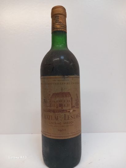 null Bouteille de Château Lestage 1980 Listrac Médoc Cru Bourgeois (bouteille sale...