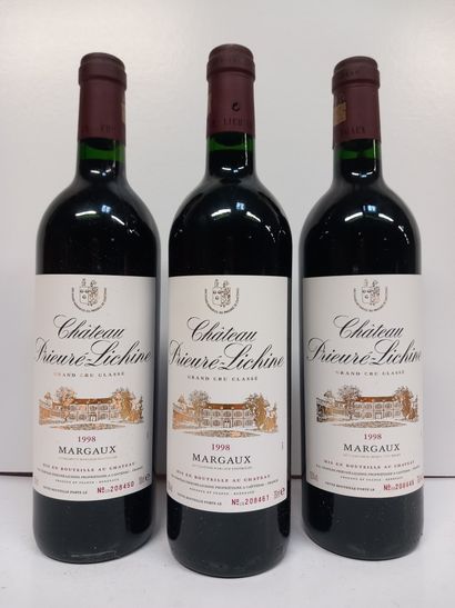 3 bouteilles de Château Prieuré-Lichine Grand...