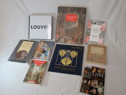 null Set of 9 books on museums, including the Louvre, Cognaq-Jay, the Great Museums...
