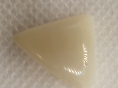 null Opal, triangular, 4 carats. With certificate.