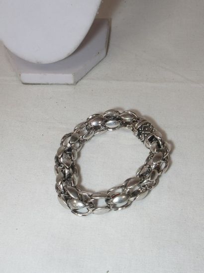 null Set in silver-plated metal, including necklace and bracelet.