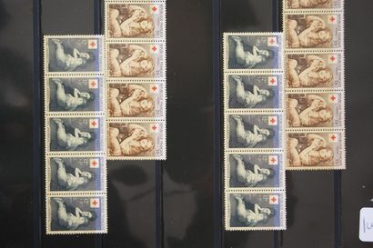 null Lot of 10 series from n°1006/1007. New, first choice. Price : 300 euros.