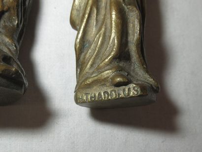null Série de figures en bronze, représentant des apôtres. Haut.: 13 cm