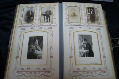null Album photos vers 1900 Haut.: 35 cm