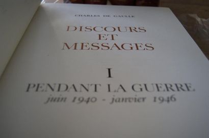 null Important lot de livres: 	- DE GAULLE (Charles) Discours et messages. 5 volumes:...