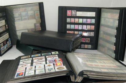 null Ensemble de 5 albums de timbres: France, Allemagne, Autriche, Danemark, Espagne,...