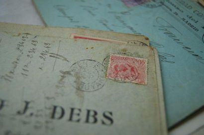 null Très fort lot d'enveloppes et de cartes postales affranchies: une de 1793, puis...