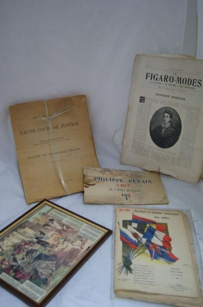 null Lot de documents sur la guerre : le proces du général Pétain, Hymnes et chants...