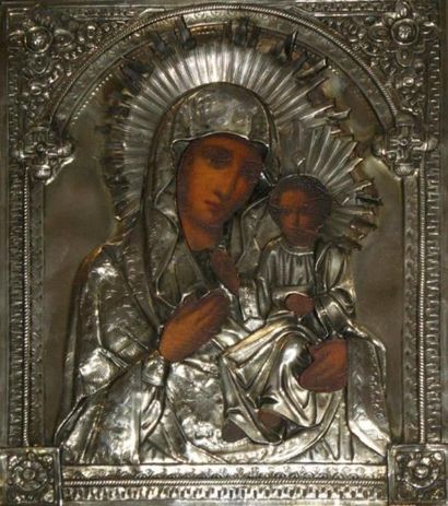 null Ecole russe de la fin du XIXe siècle, Icône représentant la Vierge à l'Enfant....