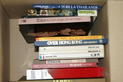null Lot de livres illustrés sur l'Asie : Japon, Voir la Thaïlande, Raza les neuf...