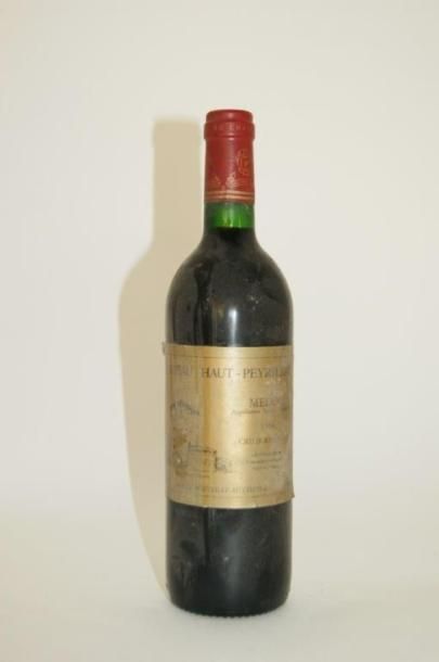 null 1 bouteille de Château Haut Peyrillat. 1986. Medoc. (étiquette sale)