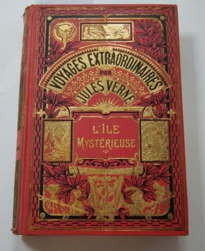 null Jules VERNE, L'Ile mystérieuse. Paris, Hachette. Illustrations par J FERAT,...