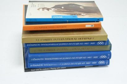 null Lot de livres : Un siècle du comité international olympique 1894-1994, 4 volumes...