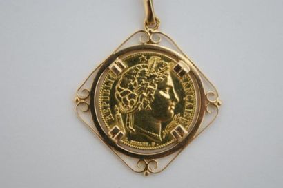 null Pièce de 20 francs or (Cérès, 1851), montée en médaillon. Poids : 9,7 g