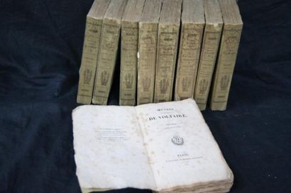 null Voltaire, Oeuvres complètes. Paris, Dupont, 1825. 9 volumes brochés : les numéros...