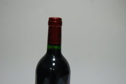 null 1 bouteille de Saint Emilion, Cheval Blanc, 1995.