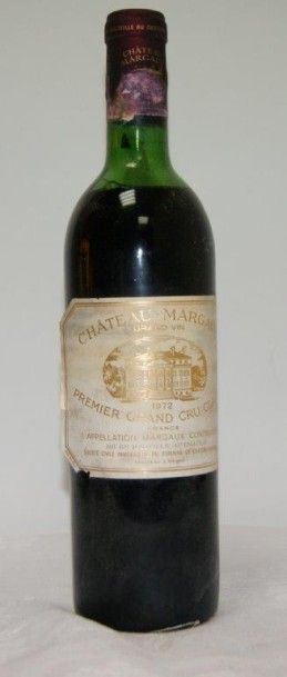 null 1 bouteille de Chateau Margaux premier grand cru classé , 1972. Etiqutte légèrement...