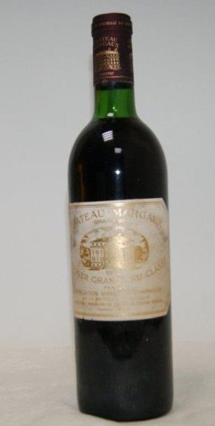 null 1 bouteille de Chateau Margaux premier grand cru classé , 1972.Etiquette sa...