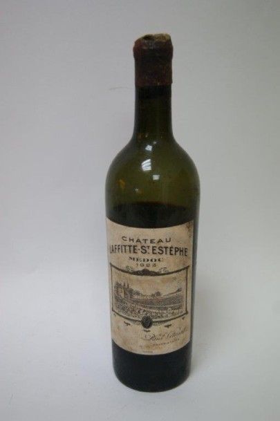 null 1 bouteille de Médoc, Château Laffitte-Saint Estèphe, 1923. (niveau très ba...