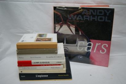 null Lot de livres : Andy Warhol "Cars" (manque les premières pages), romans ...