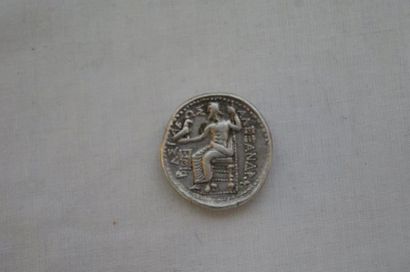 null MACEDOINE Alexandre le Grand (336-323 avJC) Tetradrachme en argent. Herakles/Zeus....