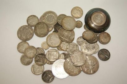 null Lot de pièces en argent : 3 pièces de 50 francs "Hercule", 26 pièces de 10 francs...