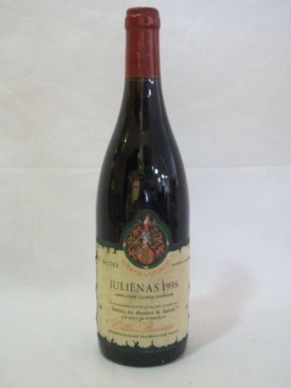 null 1 bouteille de Juliénas, confrérie des chevalier du Tastevin, 1998.