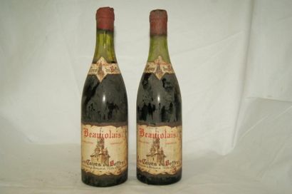 null 2 bouteilles de Beaujolais, les caves du Beffroy, cuvée réservée. Vers 1960/70....