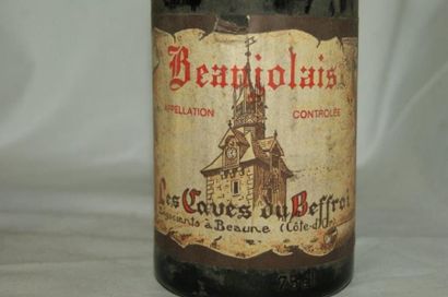 null 2 bouteilles de Beaujolais, les caves du Beffroy, cuvée réservée. Vers 1960/70....