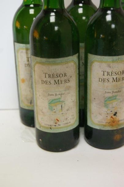 null 5 bouteilles de Tresor des mer 1994 ( étquettes sales et abimées)