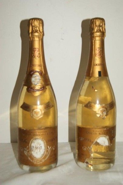 null 2 bouteilles de champagne Cristal Roederer, millésime 1999 (étiquettes abim...