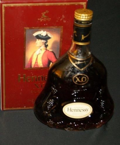 null 1 bouteille de Cognac Hennessy XO, dans sa boite, 70 cl