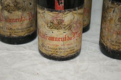 null 8 bouteilles de CHATEAU NEUF DU PAPE 1955 ( étiquettes sales abimées ) niveau...