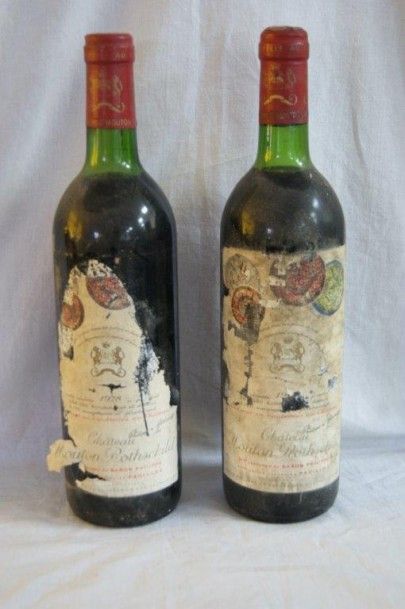 null 2 bouteilles de Château Mouton Rothschild 1978. Etiquette sale et abîmée.